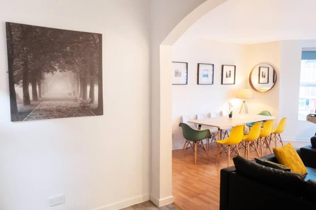 Apartment Up To 9 Close To Centre, Big Tv And Wifi Cardiff Exterior foto